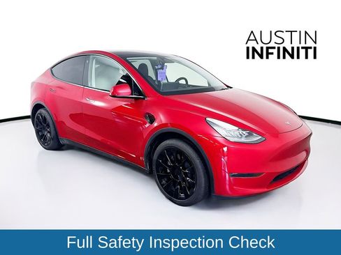 Used 2023 Tesla Model Y Long Range AWD/4WD image 1