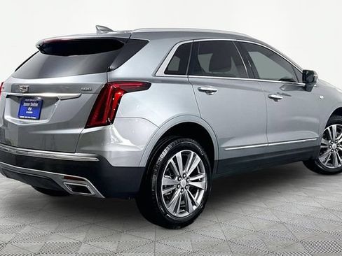 Used 2025 Cadillac XT5 Premium Luxury FWD image 12