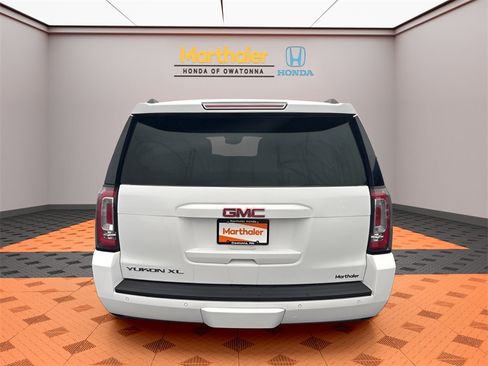 Used 2017 GMC Yukon XL SLT w/ Open Road Package image 4