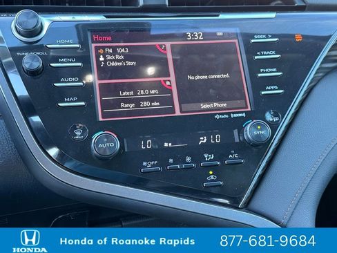 Used 2019 Toyota Camry XLE image 25