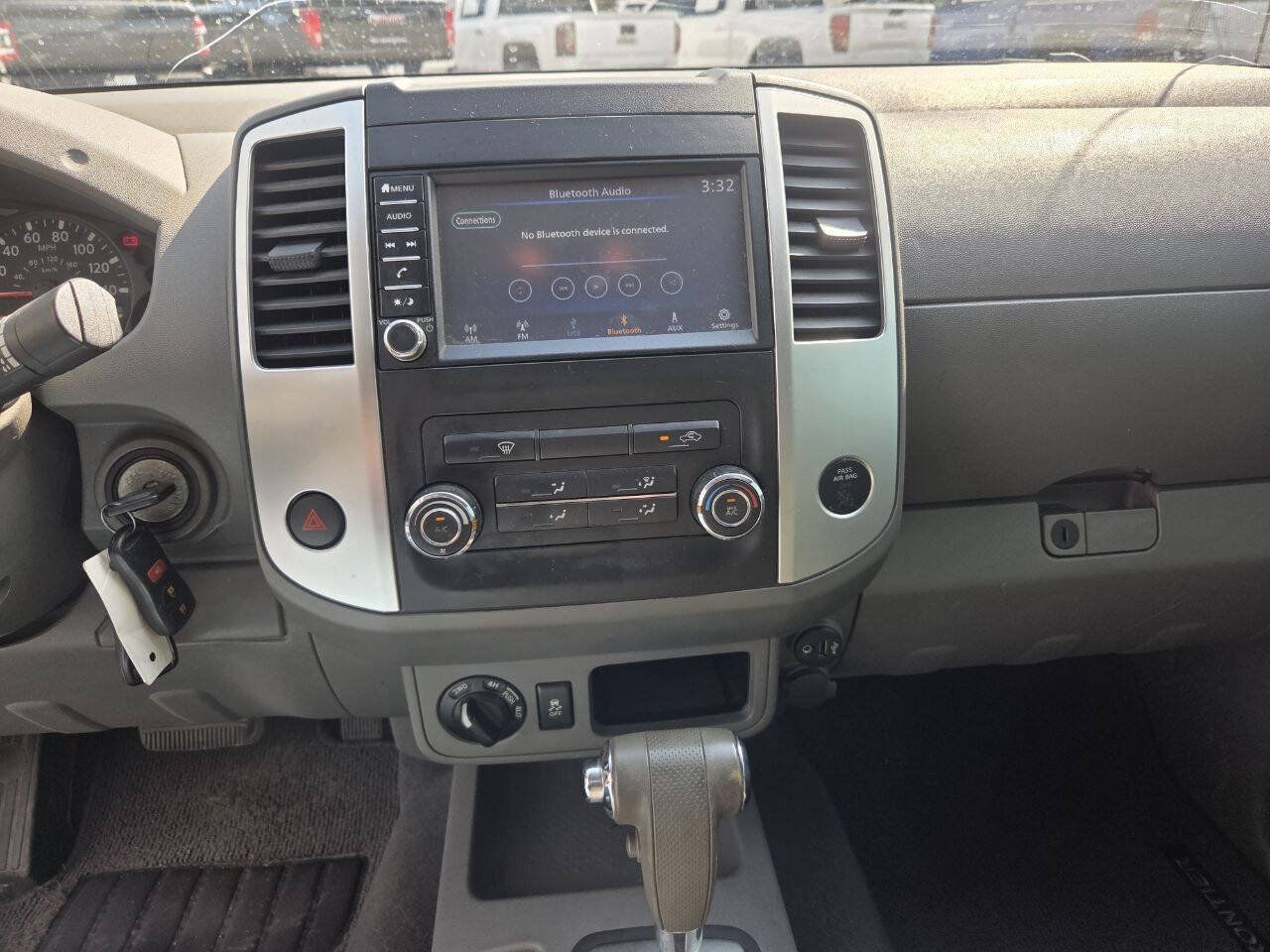 Used 2019 Nissan Frontier SV AWD/4WD image 11