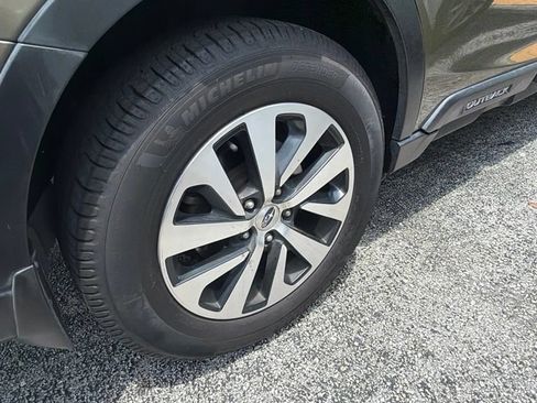 Used 2021 Subaru Outback Premium AWD/4WD image 15