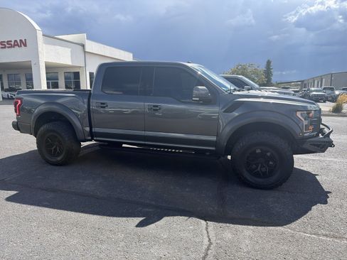 Used 2018 Ford F150 Raptor w/ Equipment Group 802A Luxury AWD/4WD image 5