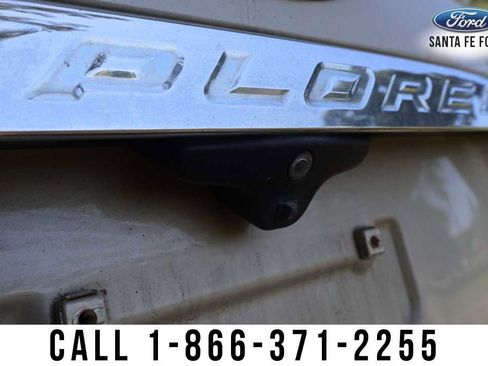 Used 2018 Ford Explorer XLT w/ Equipment Group 202A AWD/4WD image 7