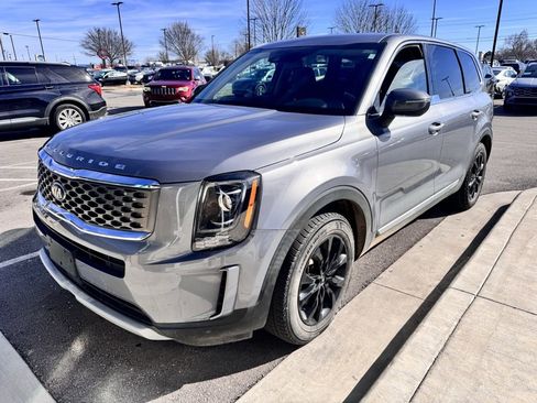 Used 2021 Kia Telluride LX image 1