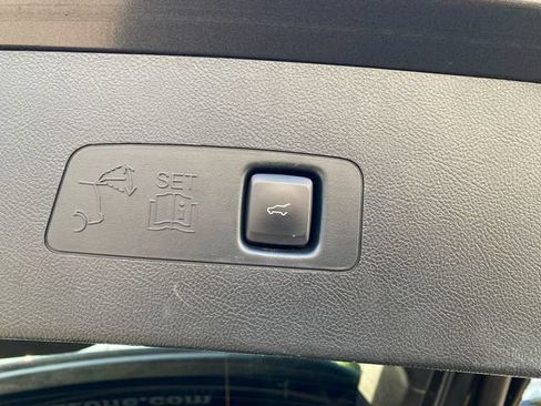 Used 2020 Lincoln Corsair FWD w/ Premium Package image 34