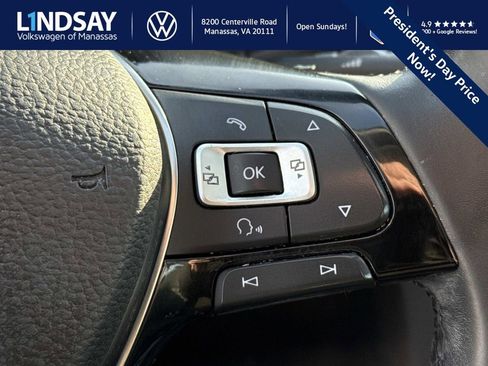 Used 2018 Volkswagen Passat 2.0T SEL Premium image 19