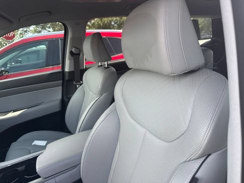 Used 2023 Hyundai Palisade SEL AWD/4WD image 3