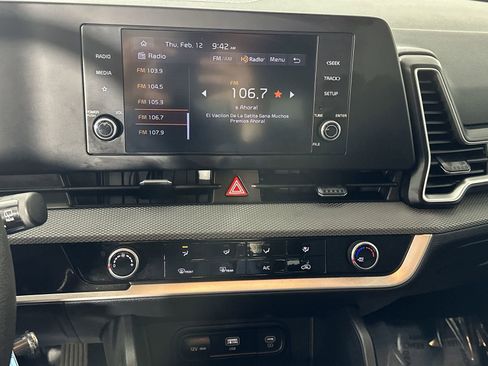 Used 2024 Kia Sportage LX image 21