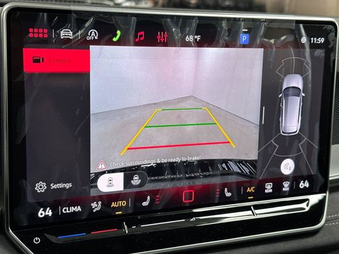 New 2026 Volkswagen Tiguan SE R-Line FWD image 18