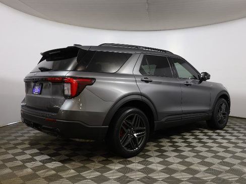 Certified 2025 Ford Explorer ST-Line w/ Premium Package AWD/4WD image 5
