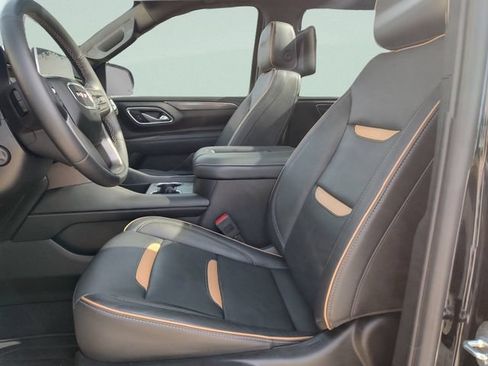 Used 2024 GMC Yukon AT4 w/ Technology Package AWD/4WD image 26