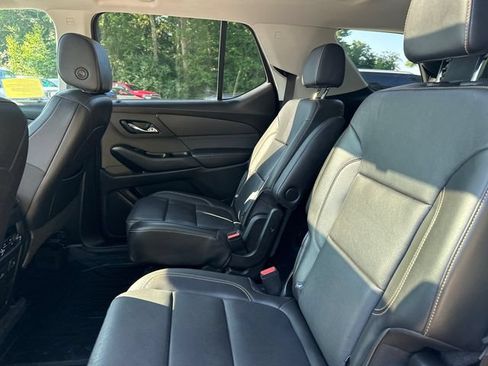 Used 2020 Chevrolet Traverse Premier w/ Redline Edition AWD/4WD image 19