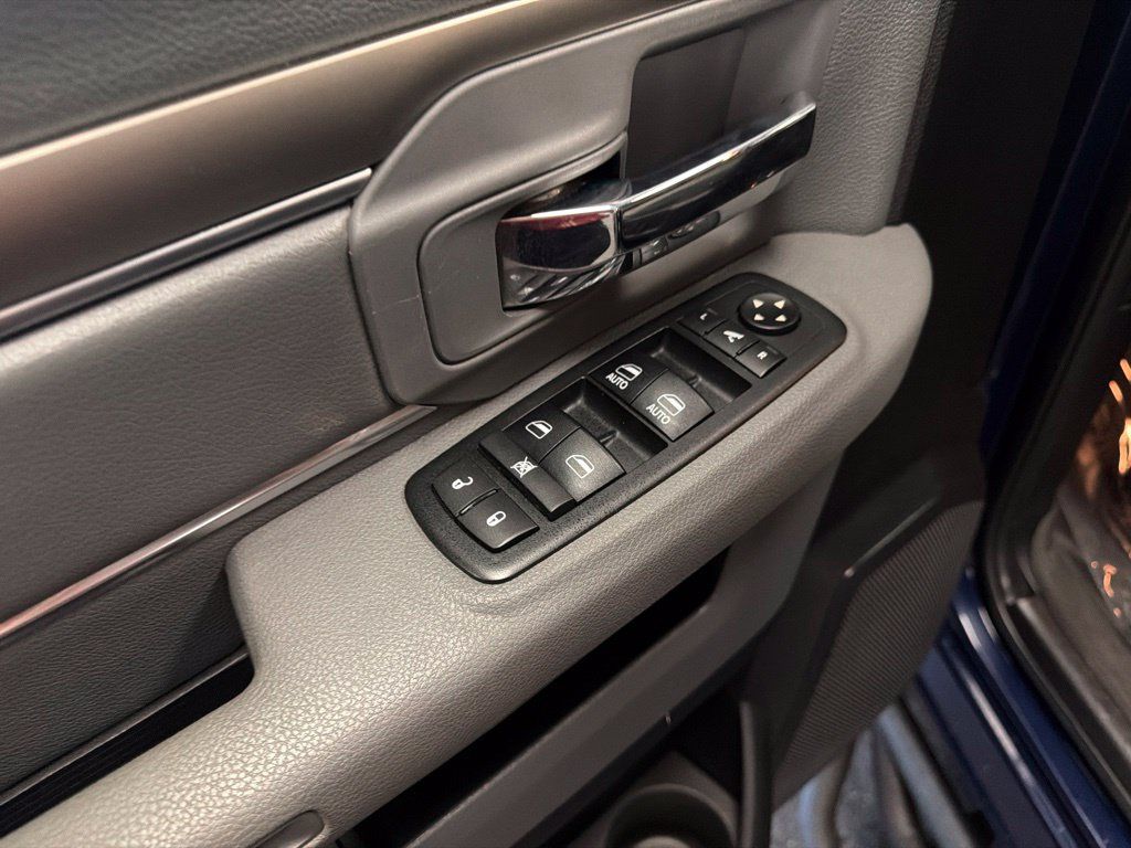 Used 2017 RAM 1500 Big Horn AWD/4WD image 12