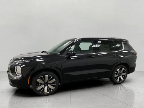 New 2026 Mitsubishi Outlander SEL image 8