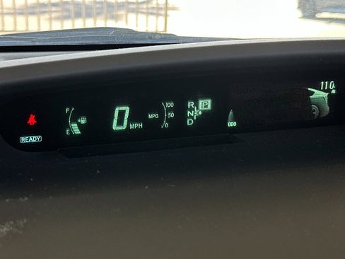 Used 2015 Toyota Prius Two image 22