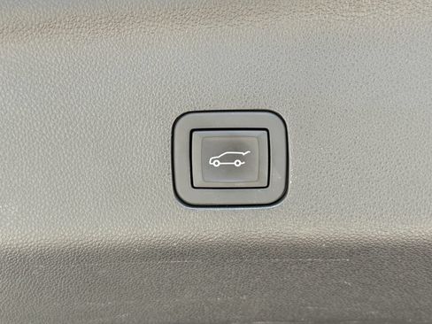 Used 2024 Cadillac Escalade Sport w/ LPO, ONYX Package AWD/4WD image 33