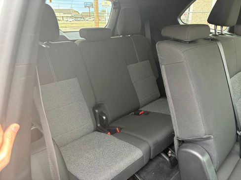 Used 2025 GMC Acadia Elevation AWD/4WD image 34