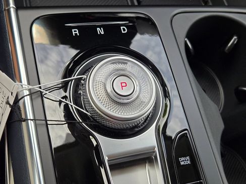 New 2026 Kia Carnival EX FWD image 29