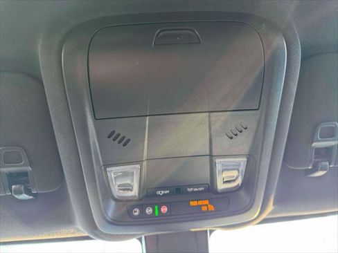 Used 2023 Chevrolet Equinox RS image 30