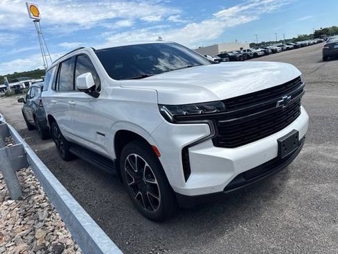Used 2023 Chevrolet Tahoe RST w/ Luxury Package AWD/4WD image 2