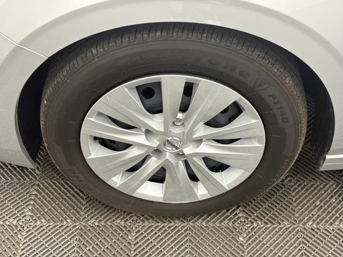 Used 2023 Nissan Sentra S FWD image 12