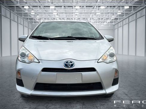 Used 2012 Toyota Prius C Three FWD image 8