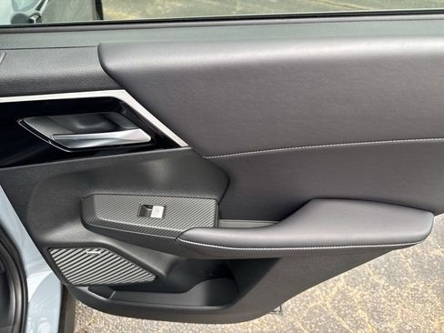 New 2026 Mitsubishi Outlander AWD image 39