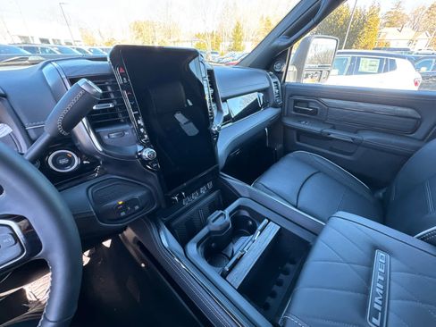 New 2026 RAM 3500 Limited image 22