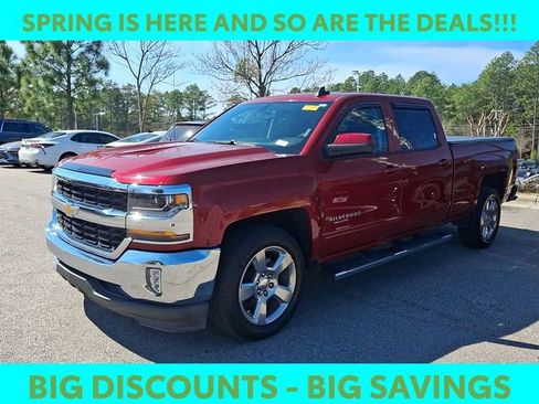 Used 2018 Chevrolet Silverado 1500 LT w/ All Star Edition image 4