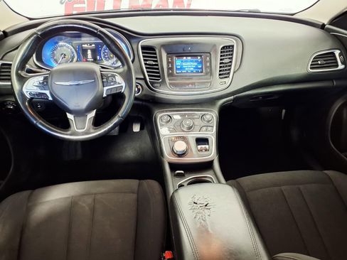 Used 2016 Chrysler 200 Limited w/ Convenience Group image 11