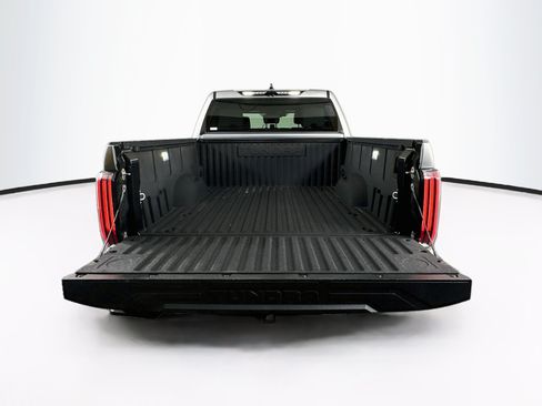 Used 2023 Toyota Tundra Limited AWD/4WD image 29