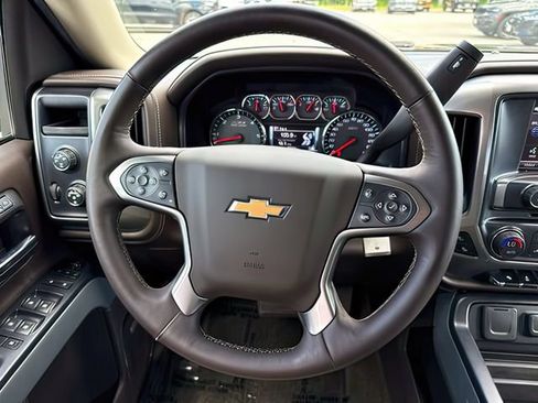 Used 2014 Chevrolet Silverado 1500 LTZ Z71 w/ LTZ Plus Package AWD/4WD image 17