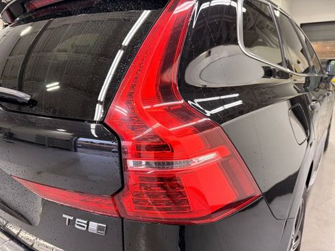 Used 2018 Volvo XC60 T5 Inscription w/ Convenience Package AWD/4WD image 5