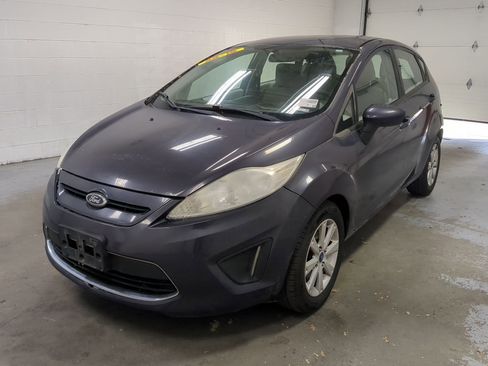 Used 2012 Ford Fiesta SE image 10