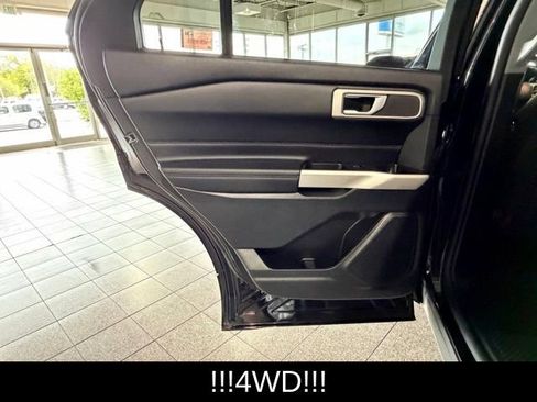 Used 2023 Ford Explorer XLT w/ Class IV Trailer Tow Package AWD/4WD image 18
