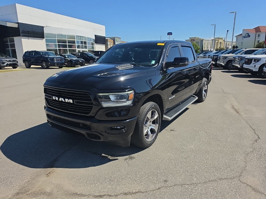 Used 2023 RAM 1500 Laramie AWD/4WD image 3