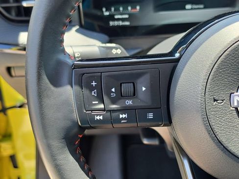 Certified 2025 Nissan Kicks SR FWD image 28