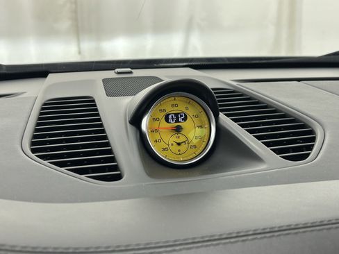 Used 2014 Porsche 911 Turbo S image 17