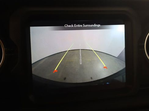 Used 2023 Jeep Wrangler Unlimited Sahara w/ Cold Weather Group image 39