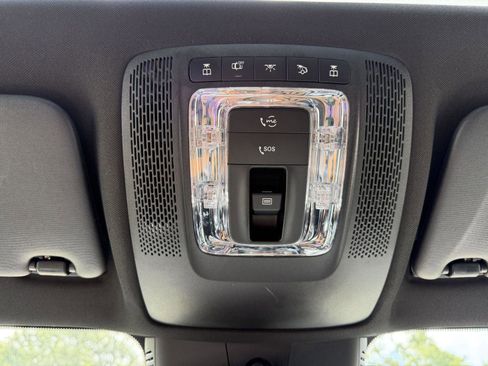 Used 2026 Mercedes-Benz GLB 250 image 14