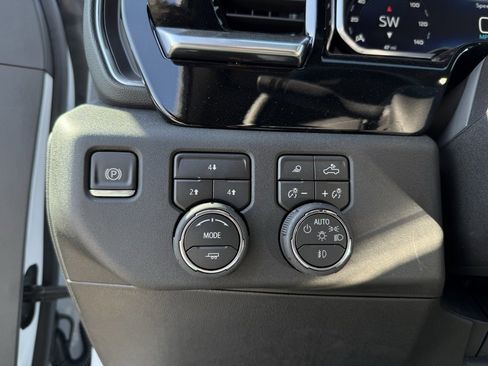 New 2025 Chevrolet Silverado 2500 LT w/ Trail Boss Package image 21