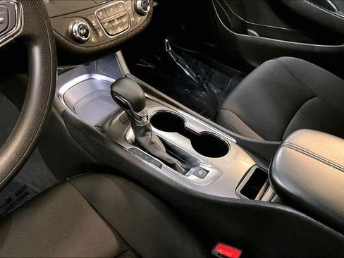 Used 2023 Chevrolet Malibu LT image 17