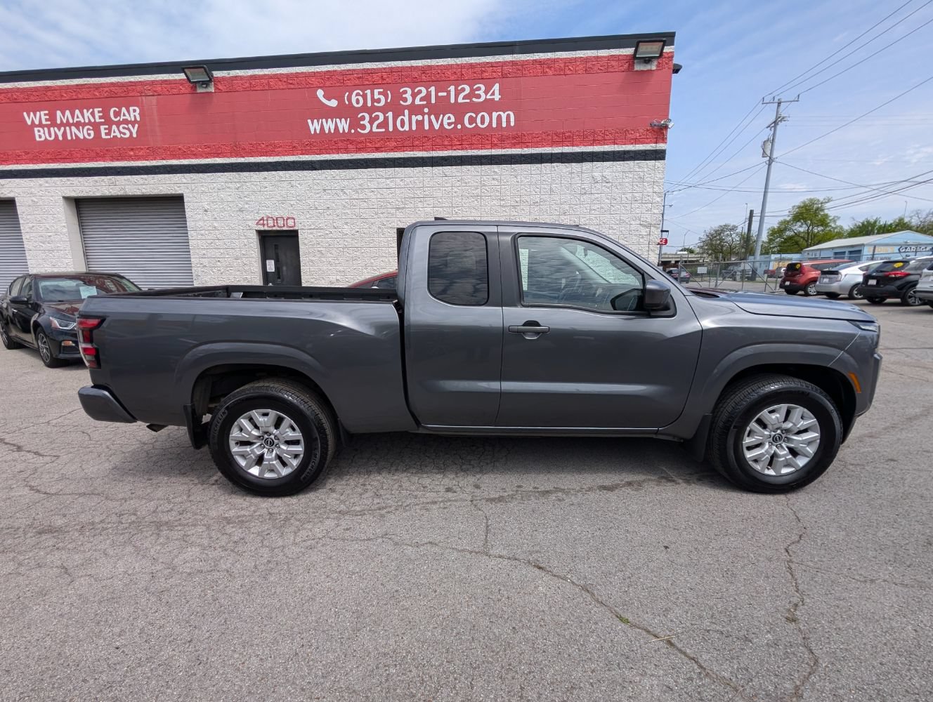 Used 2022 Nissan Frontier SV w/ Technology Package RWD image 5