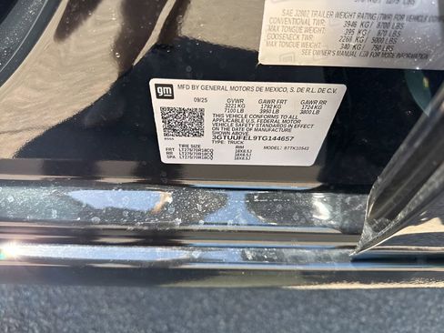 Used 2026 GMC Sierra 1500 AT4X AWD/4WD image 34