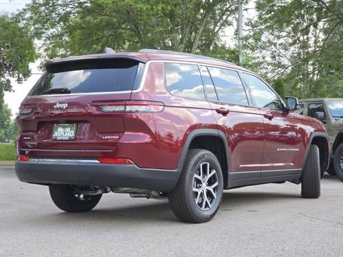 Used 2025 Jeep Grand Cherokee L Limited image 29