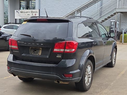 Used 2013 Dodge Journey SXT w/ Flexible Seating Group FWD image 4