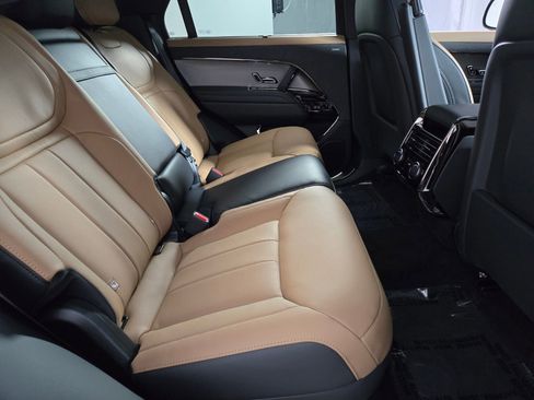 New 2026 Land Rover Range Rover Sport Dynamic SE AWD/4WD image 18