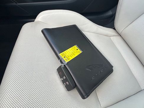 Used 2021 Jaguar F-TYPE R-Dynamic image 27