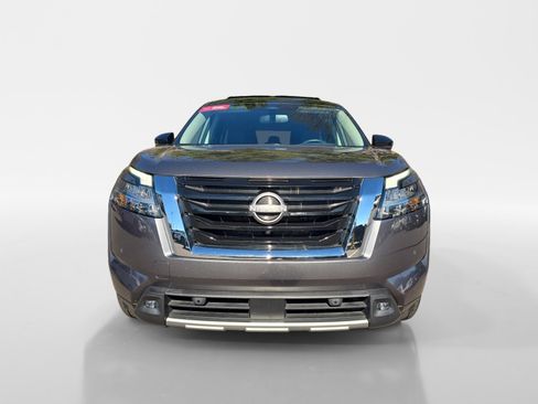 Used 2022 Nissan Pathfinder SL image 8